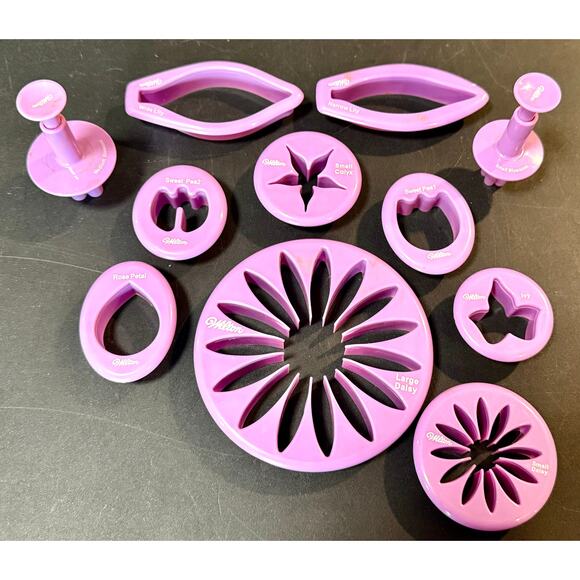 Purple Wilton gum paste and fondant flower cutters dessert decorating - Picture 1 of 6